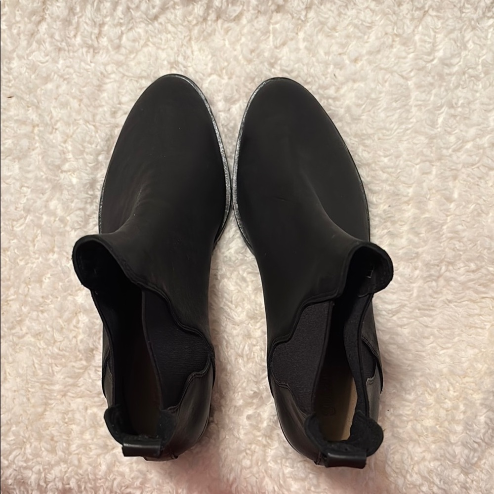 Women’s Black leather SOLUDOS Boots